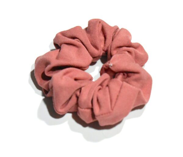 scrunchie darker pink DSC 0148 scaled