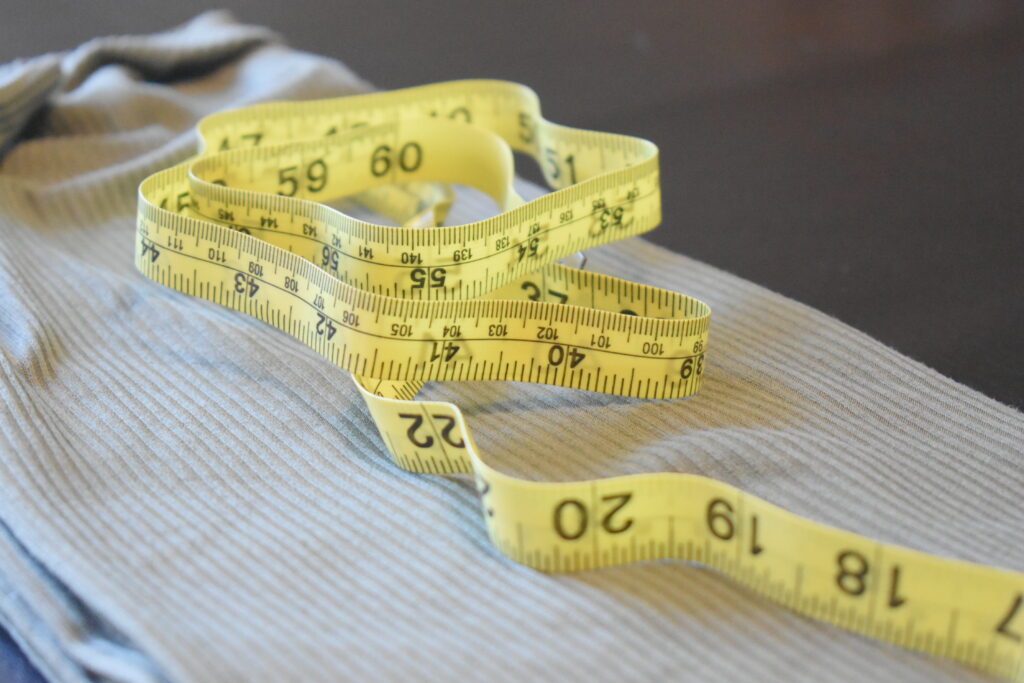 25 Easy Tips For a Budding Seamstress 6 measuring tapeDSC 0423
