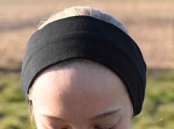 black-athletic-headband